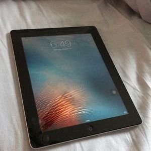 iPad 2 brand new! Only been used a few times.